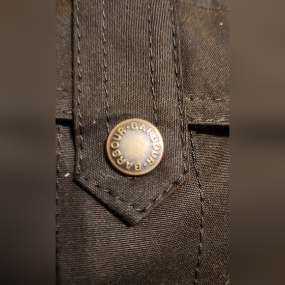 Barbour Women's Winter Defense Wax Jacket - Picture 15 of 16